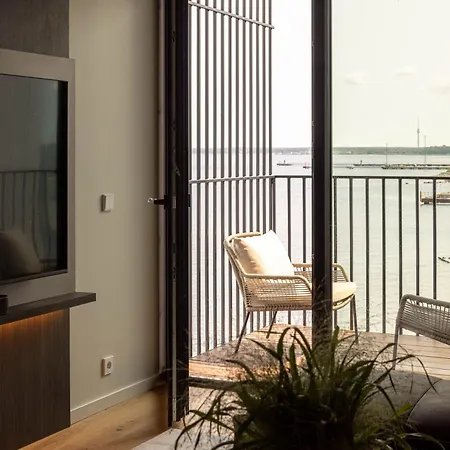Penthouse With Stunning Seaview Апартаменты *