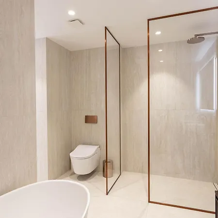 Апартаменты Penthouse With Stunning Seaview *