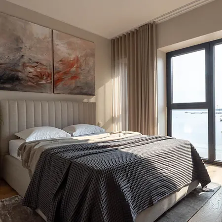 Penthouse With Stunning Seaview アパート *